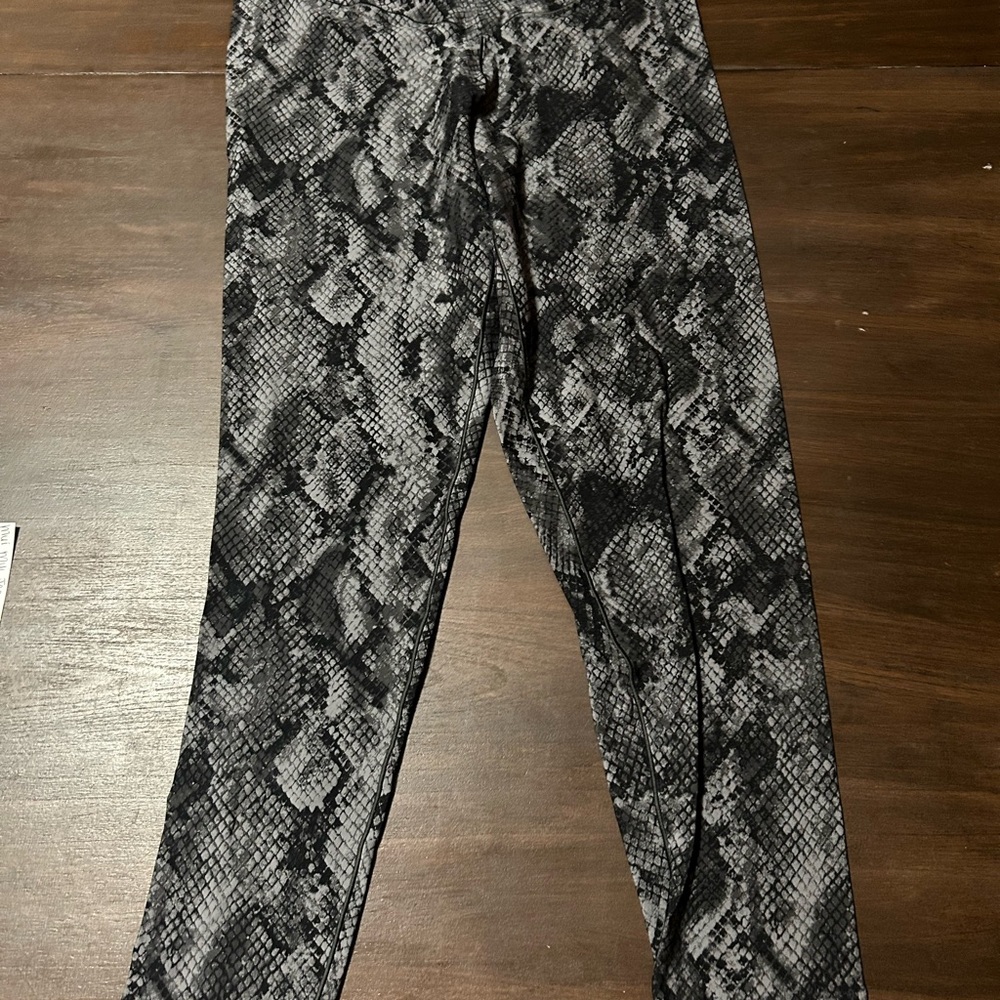 aerie Black & Gray Snake-Print High-Rise Leggings